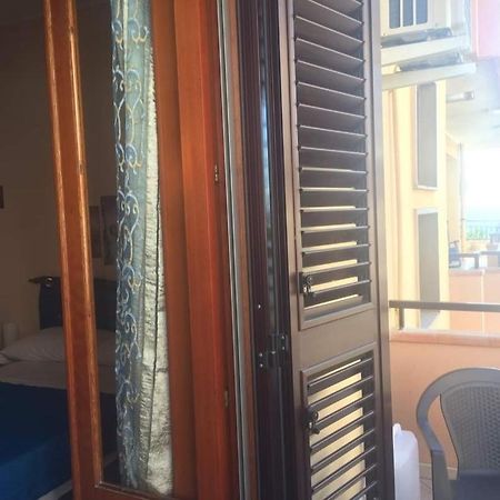 Short less Apartment-Rooms Milazzo Extérieur photo